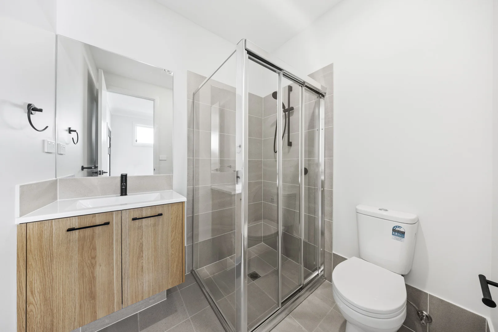 Additional image 4 of 15A Illyria Street, Rosemeadow NSW 2560