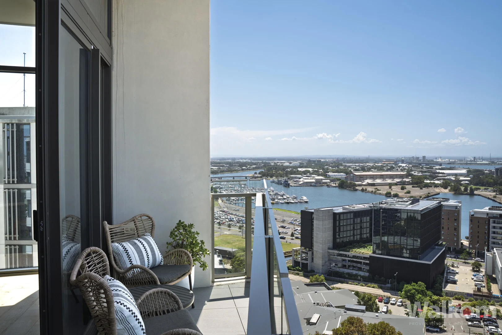 Additional image 2 of 1902/464 King Street, Newcastle West NSW 2302
