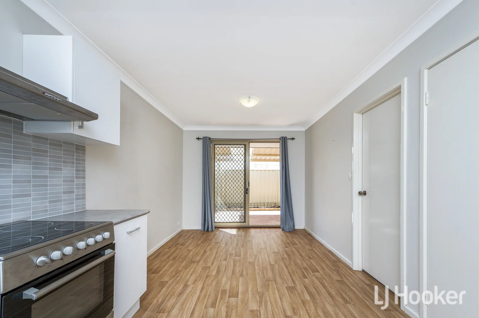 Additional image 11 of 2/20 Charlton Place, Thornlie WA 6108