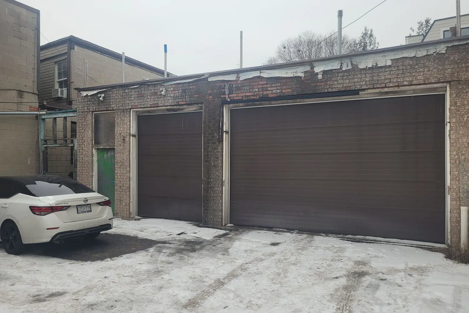 2497 Dufferin Street photo 5