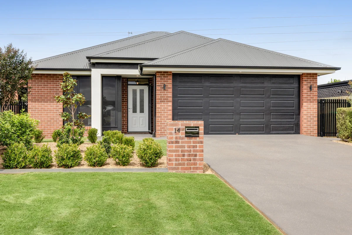 14 O'Neill Circuit, Kearneys Spring QLD 4350