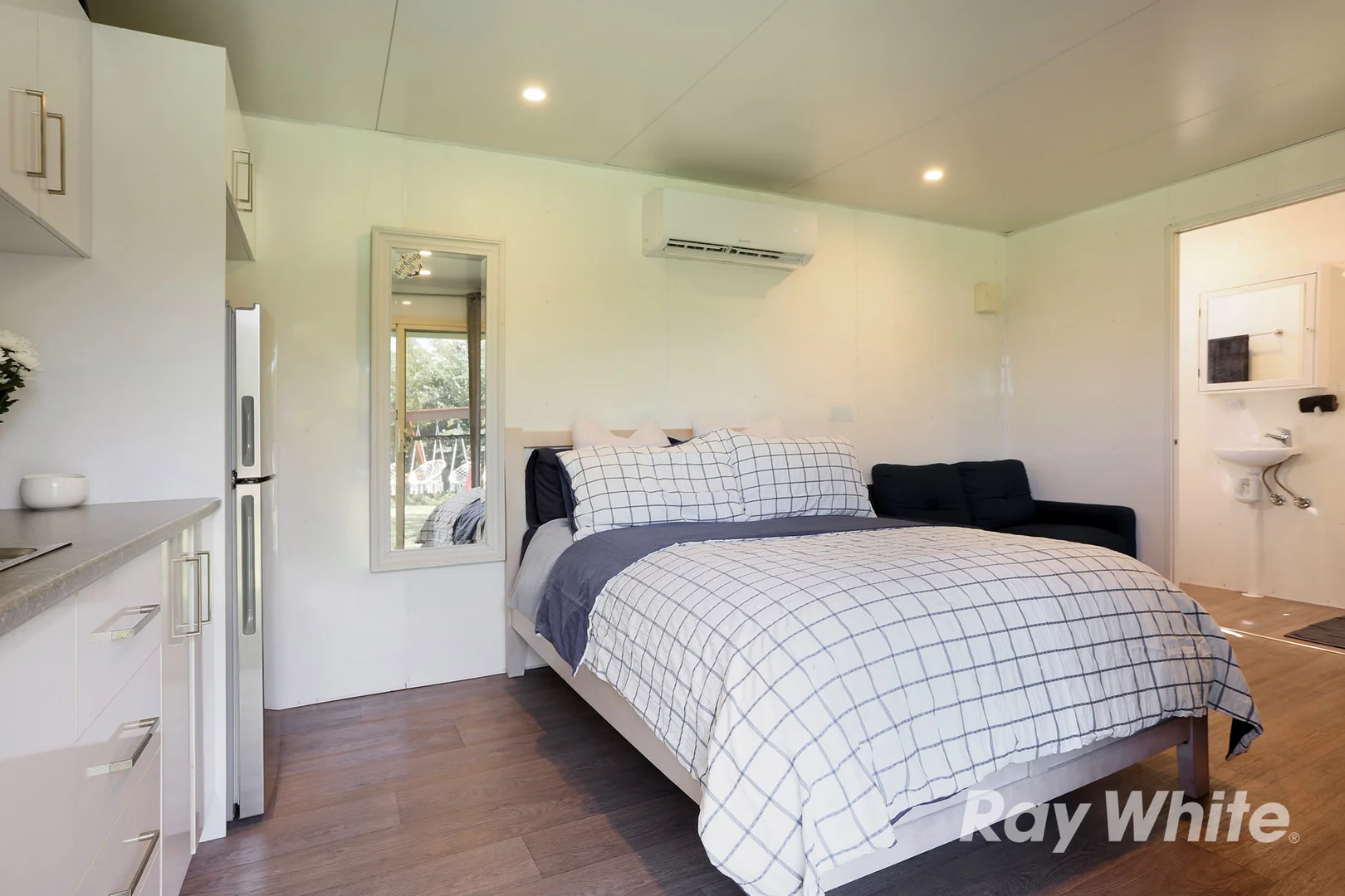 Additional image 11 of 33 Madison Circuit, St Clair NSW 2759
