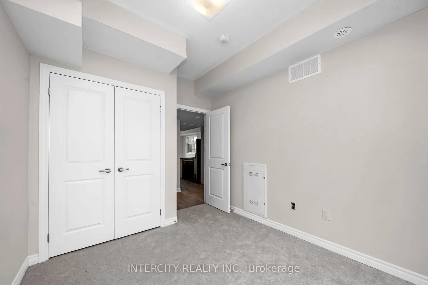 Additional image 15 of 30 Halliford Place 205