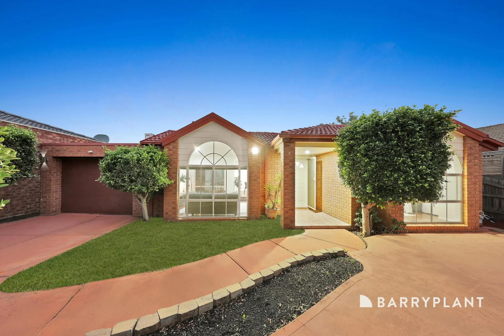 19 Barina Way, Mill Park VIC 3082