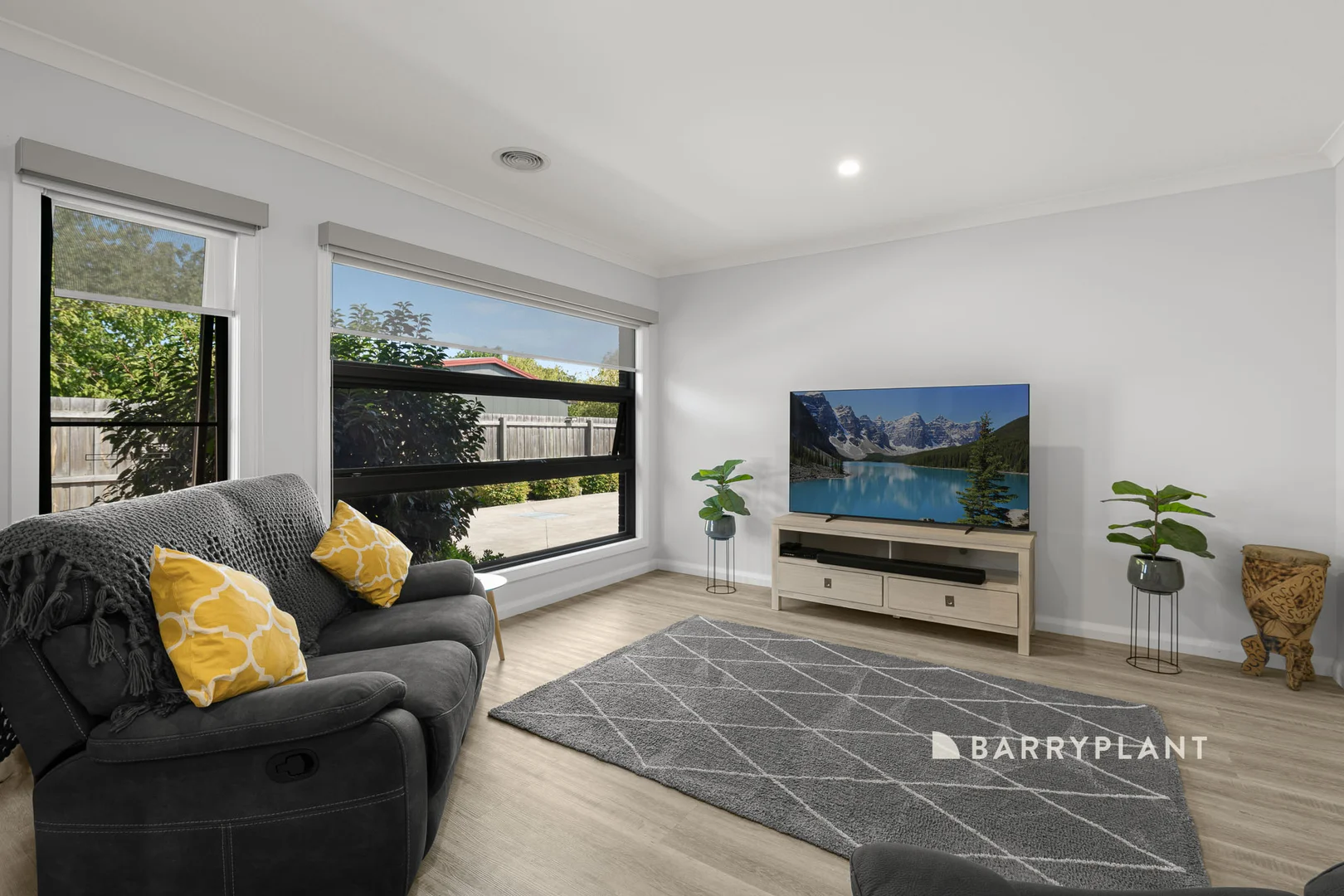 Additional image 3 of 2/17 Nelson Road, Trafalgar VIC 3824