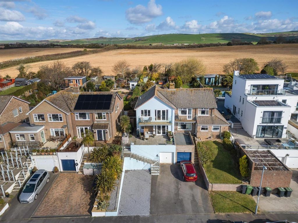 3 bed semi-detached house for saleBrackendown Avenue, Preston DT3