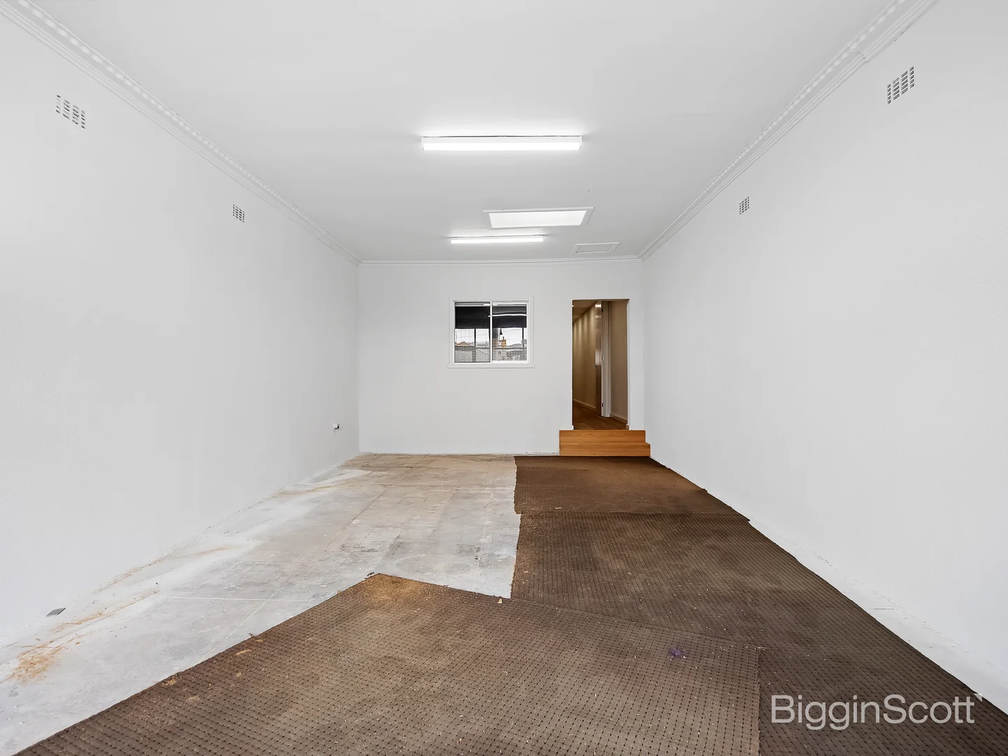 33 The Circle, Altona North VIC 3025 photo 4
