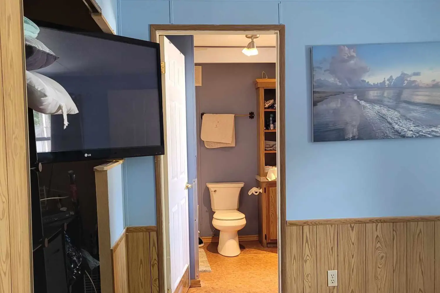 Additional image 11 of 9839 Lakeshore Road 34