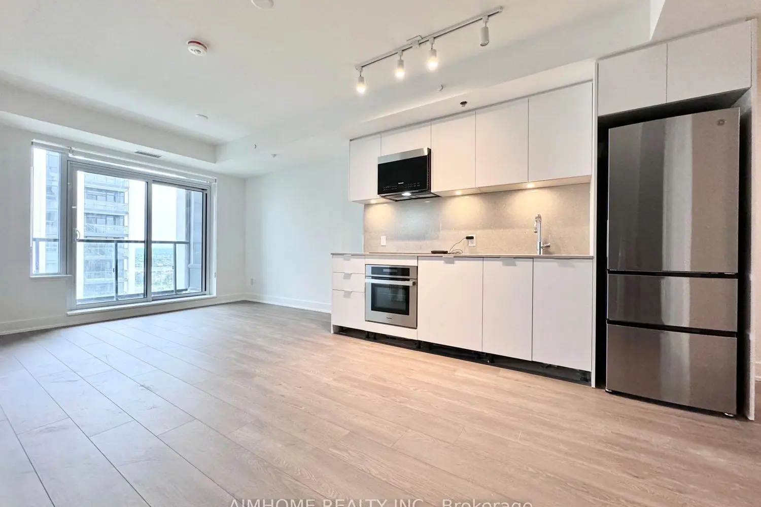 8 Cedarland Drive 1711