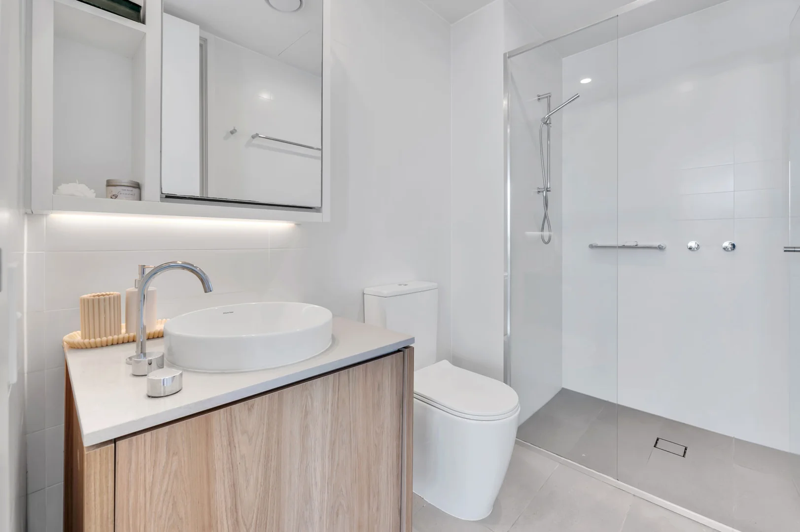 Additional image 13 of 304/43 Peerless Avenue, Mermaid Beach QLD 4218