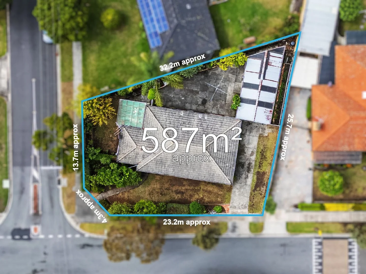 2 Charles Avenue, Springvale VIC 3171 photo 3