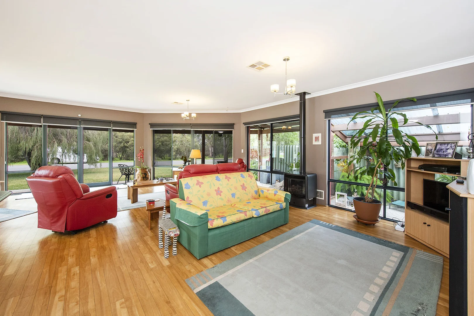 Additional image 6 of 24 Koolyanga Place, Greenfields WA 6210