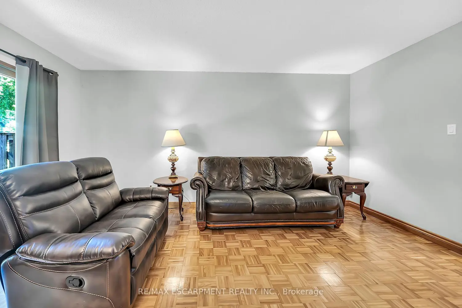 Additional image 6 of 1460 Garth Street 18
