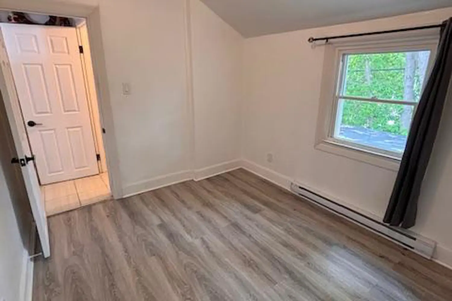 Additional image 8 of 266 Emond Street