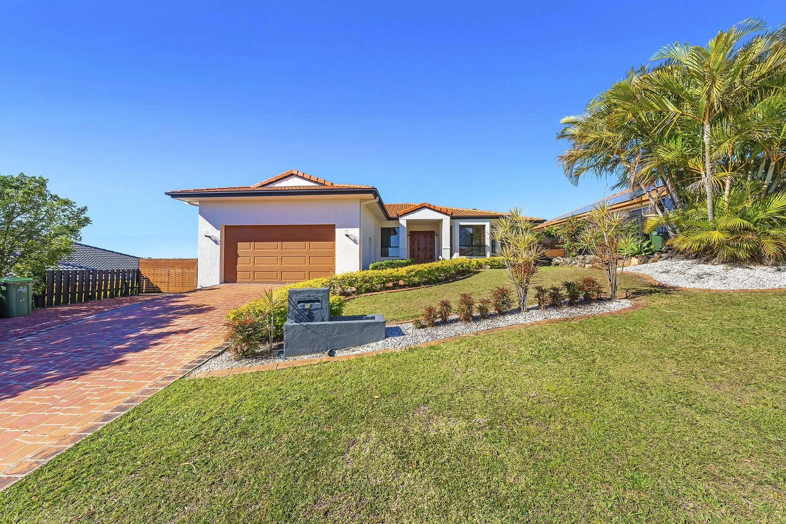 6 Mitaro Rise, Pacific Pines QLD 4211