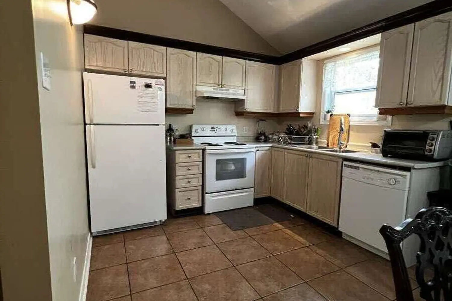 2135 Champlain Road photo 5