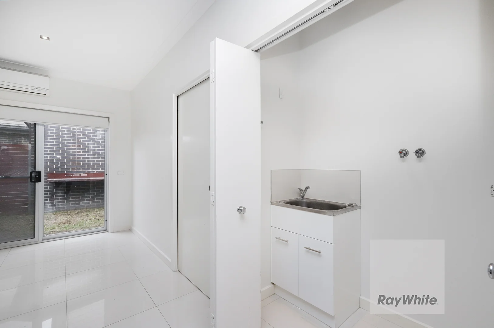 Additional image 7 of 2/8 Birch Avenue, Tullamarine VIC 3043