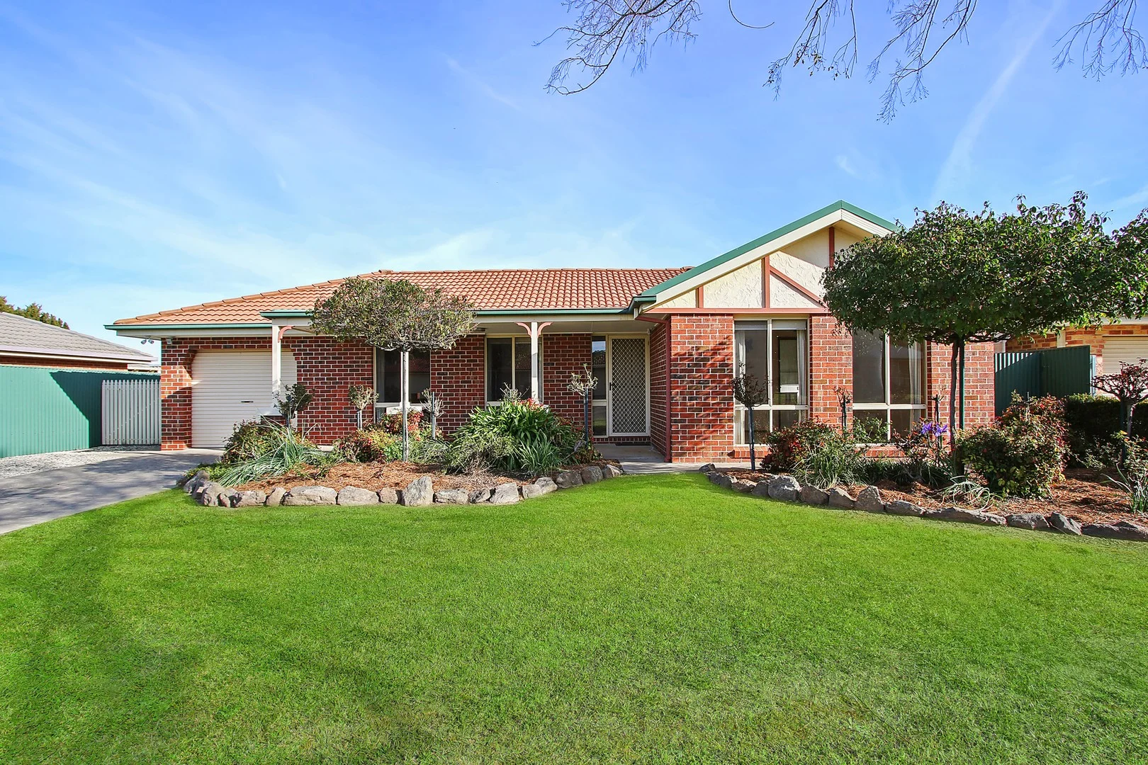 48 Saville Avenue, Lavington NSW 2641