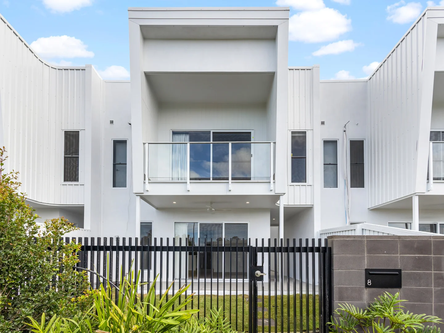 8 Balmy Walk, Palmview QLD 4553