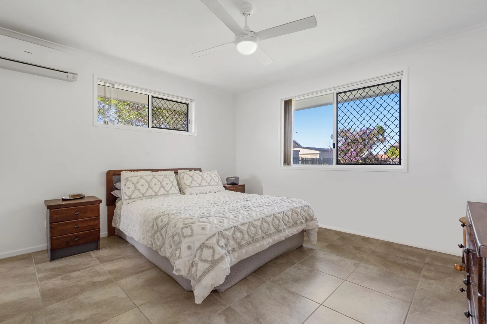 Additional image 17 of 11 Chiltern Place, Sandstone Point QLD 4511