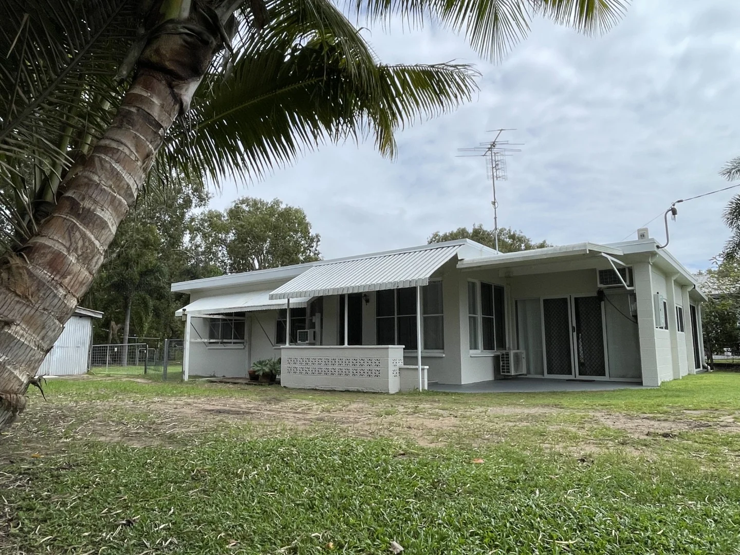 12 Dolphin Crescent, Taylors Beach QLD 4850