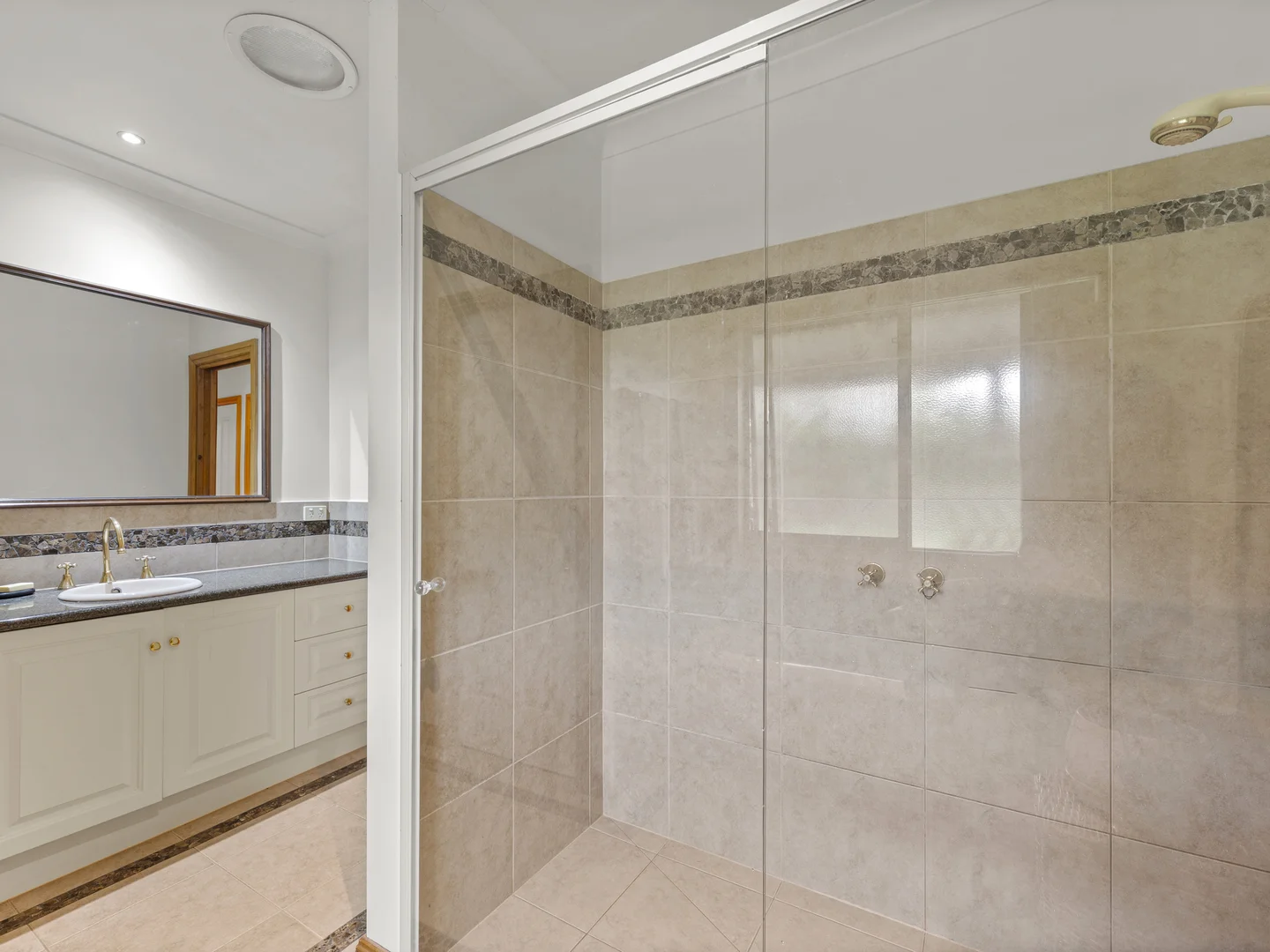 Additional image 17 of 219 Ogilvies Road, Mansfield VIC 3722