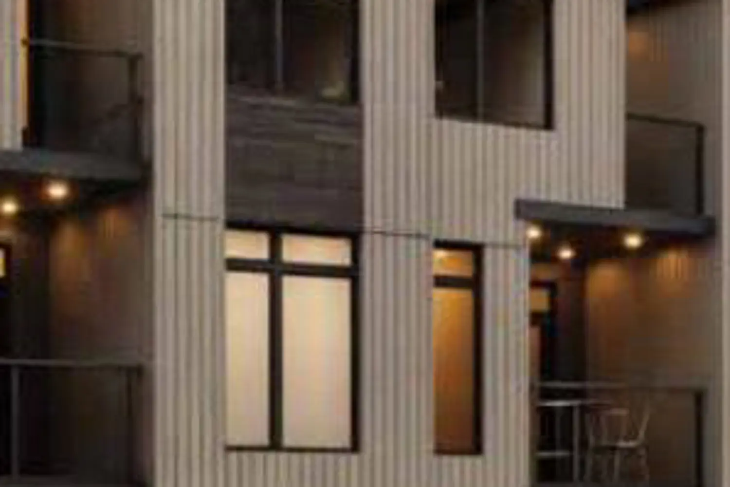 80-502 Hincks Street