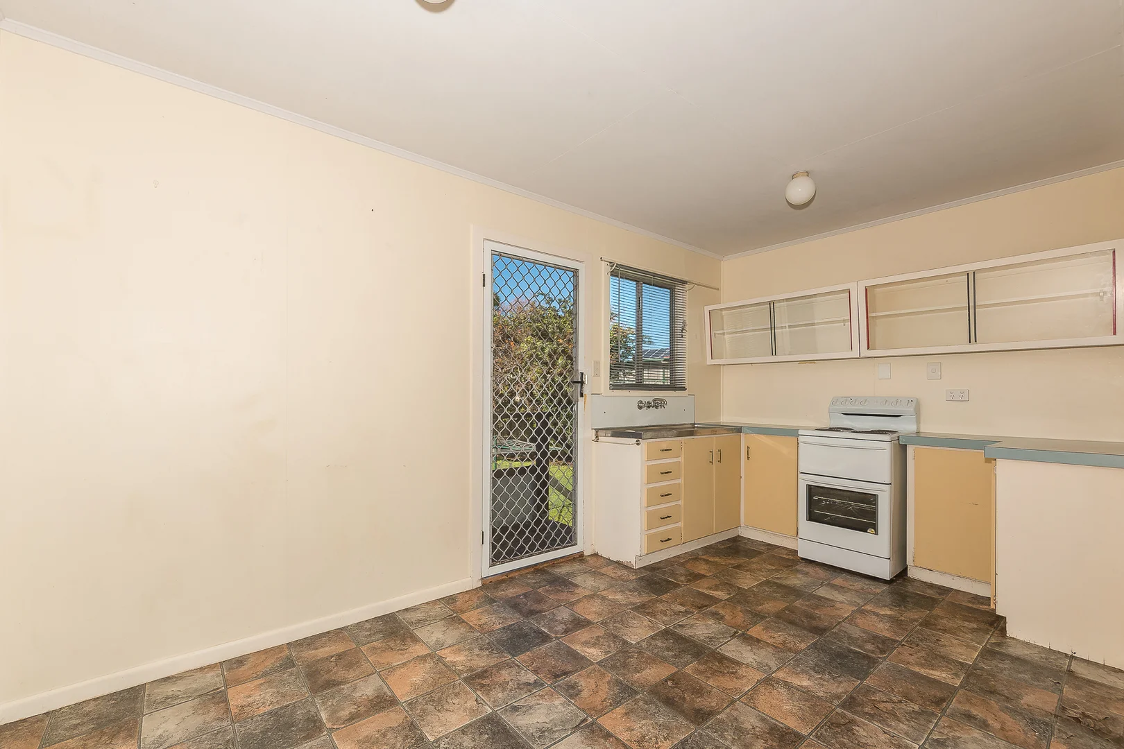 21 Prenter Crescent, Kippa-Ring QLD 4021 photo 3