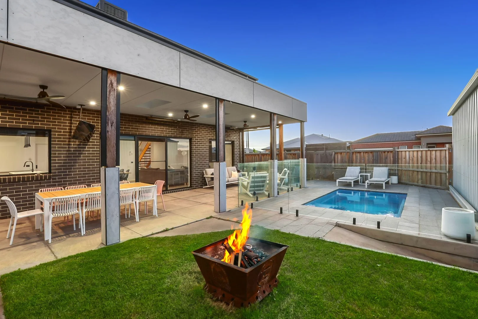 8 Emu Street, St Leonards VIC 3223 photo 2