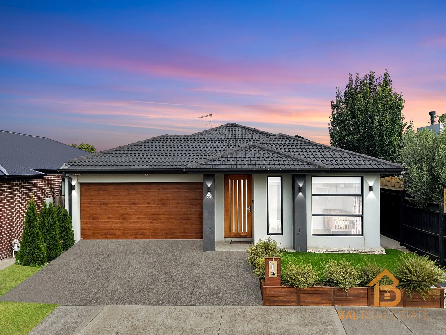 5 Acorn Close, Mickleham VIC 3064