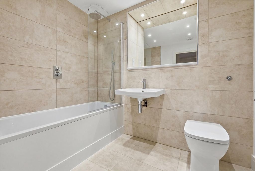 Additional image 11 of 2 bed flat for saleGrundisburgh Road, Woodbridge IP12