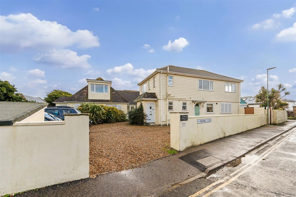 2 bed flat for saleMarine Close, West Wittering, Chichester PO20 photo 3
