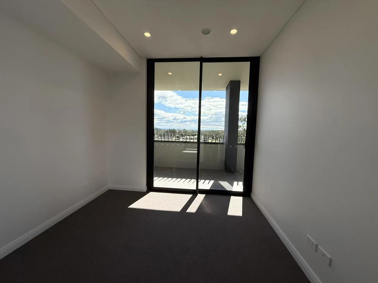 Additional image 10 of 504/13 De Clambe Drive, Castle Hill NSW 2154