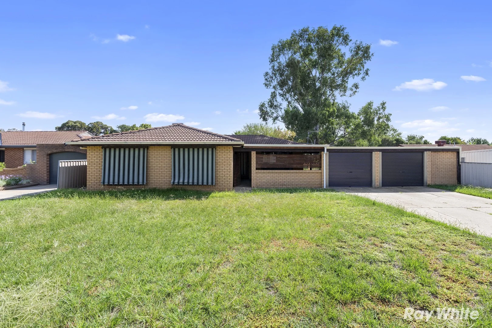 15 Darri Street, Glenfield Park NSW 2650