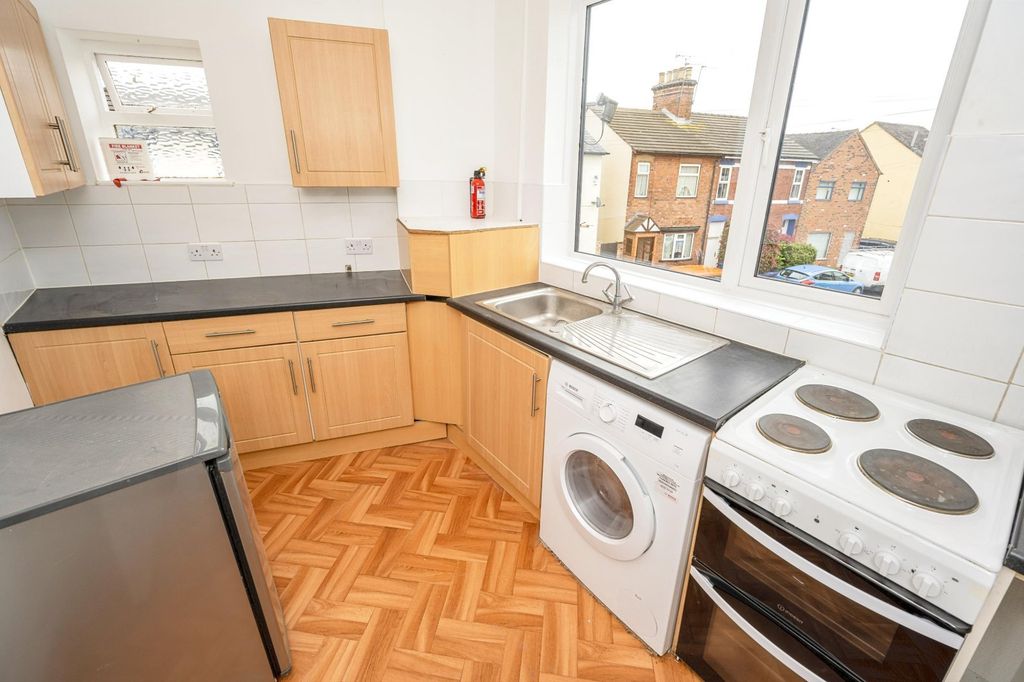 Additional image 2 of 6 bed flat for saleShrewsbury Road, Stafford, Staffordshire ST17