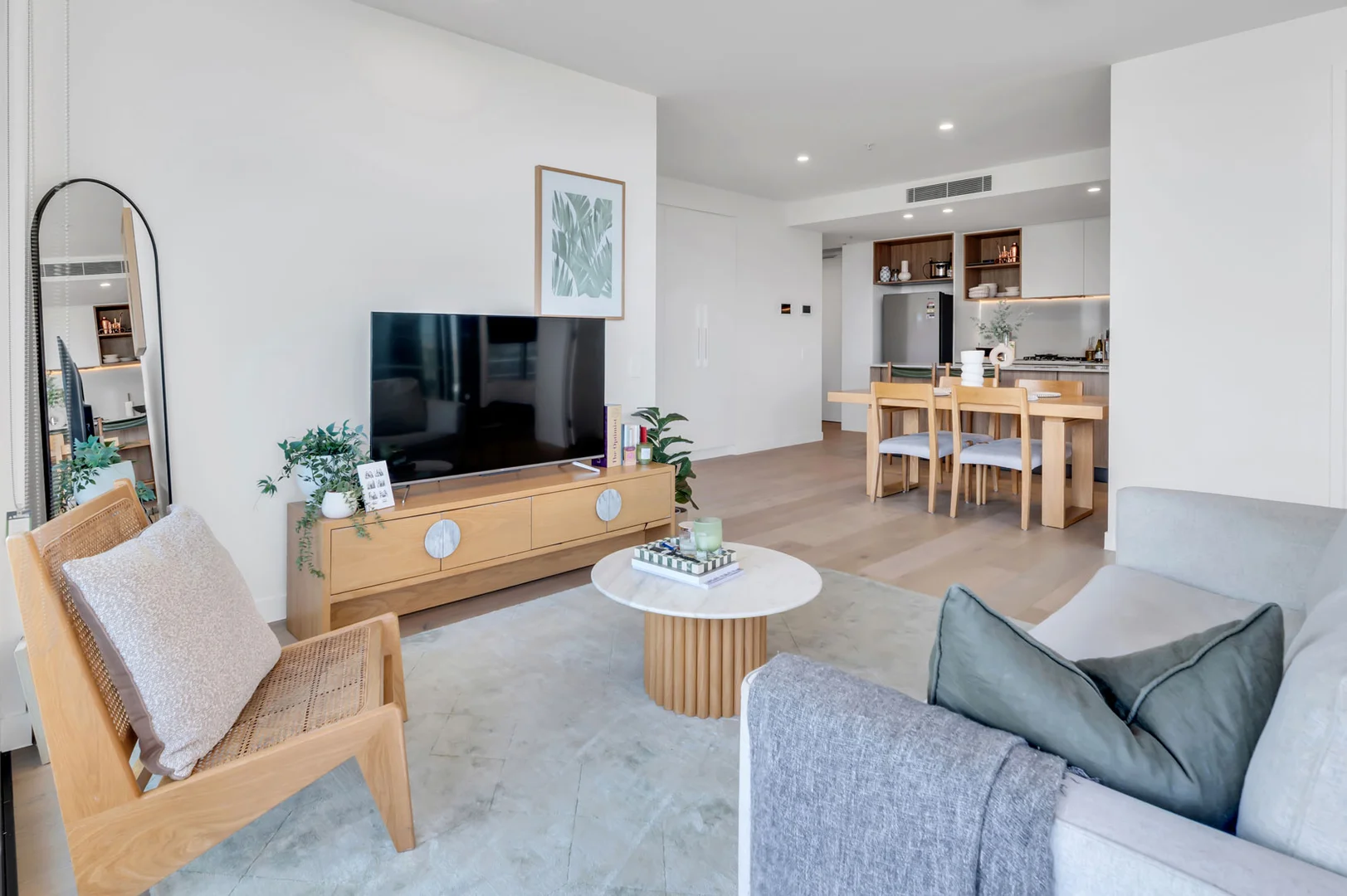 Additional image 5 of 304/43 Peerless Avenue, Mermaid Beach QLD 4218