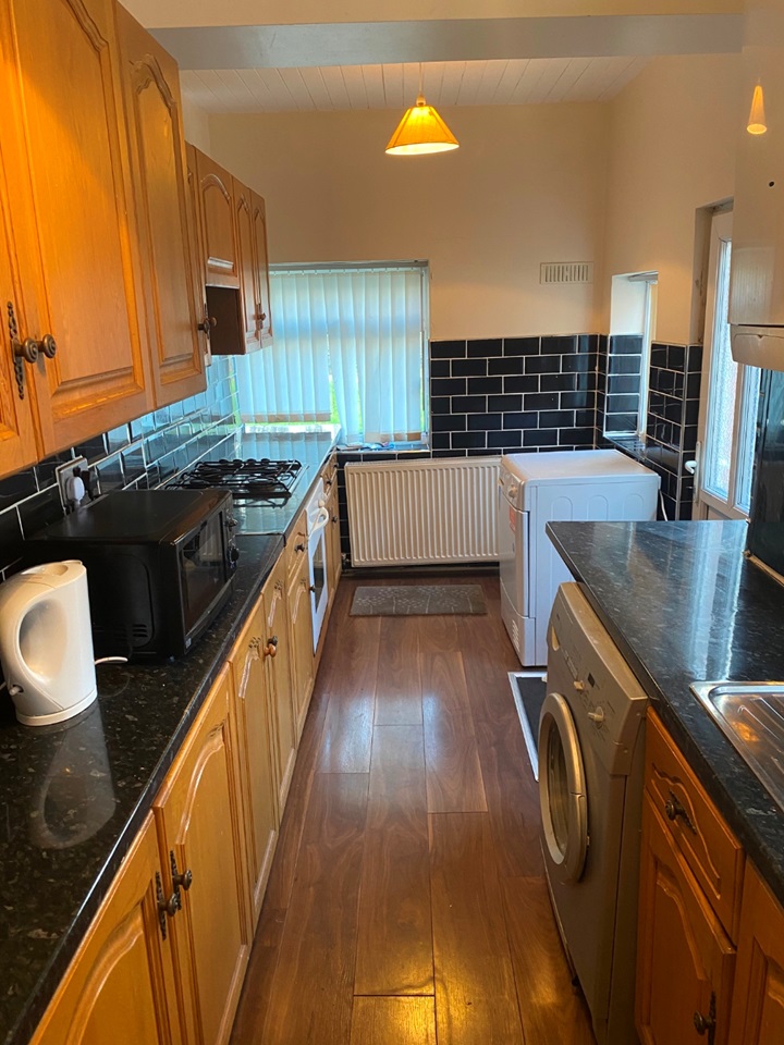 4 Bed Semi-Detached House, Mornington Crescent, M14, N1 7GU