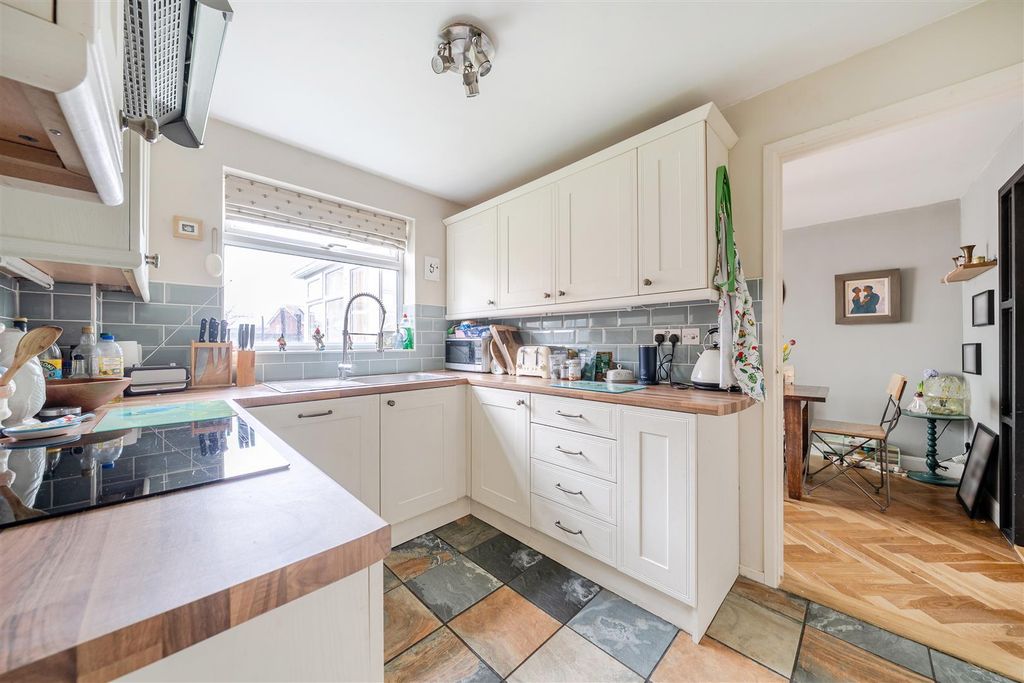 Additional image 6 of 4 bed detached house for saleWydford Close, Sherborne, Dorset DT9