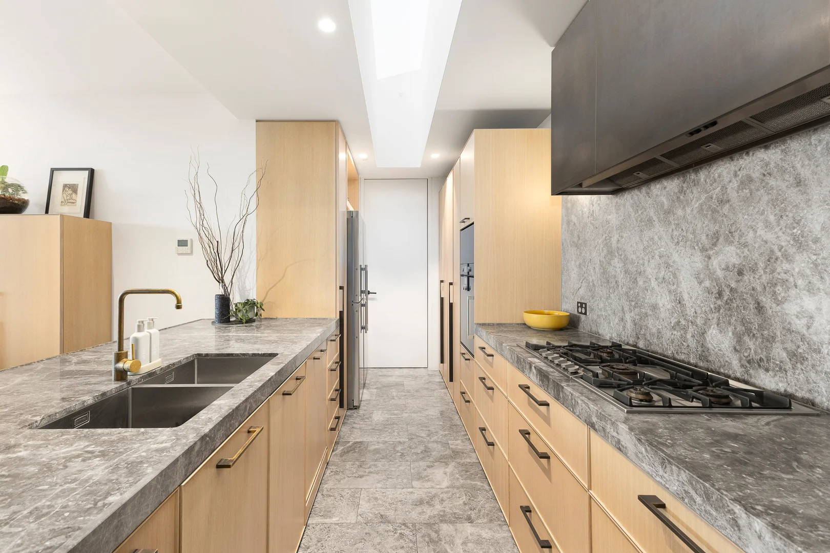 Additional image 5 of 303/2 Pine Avenue, Elwood VIC 3184