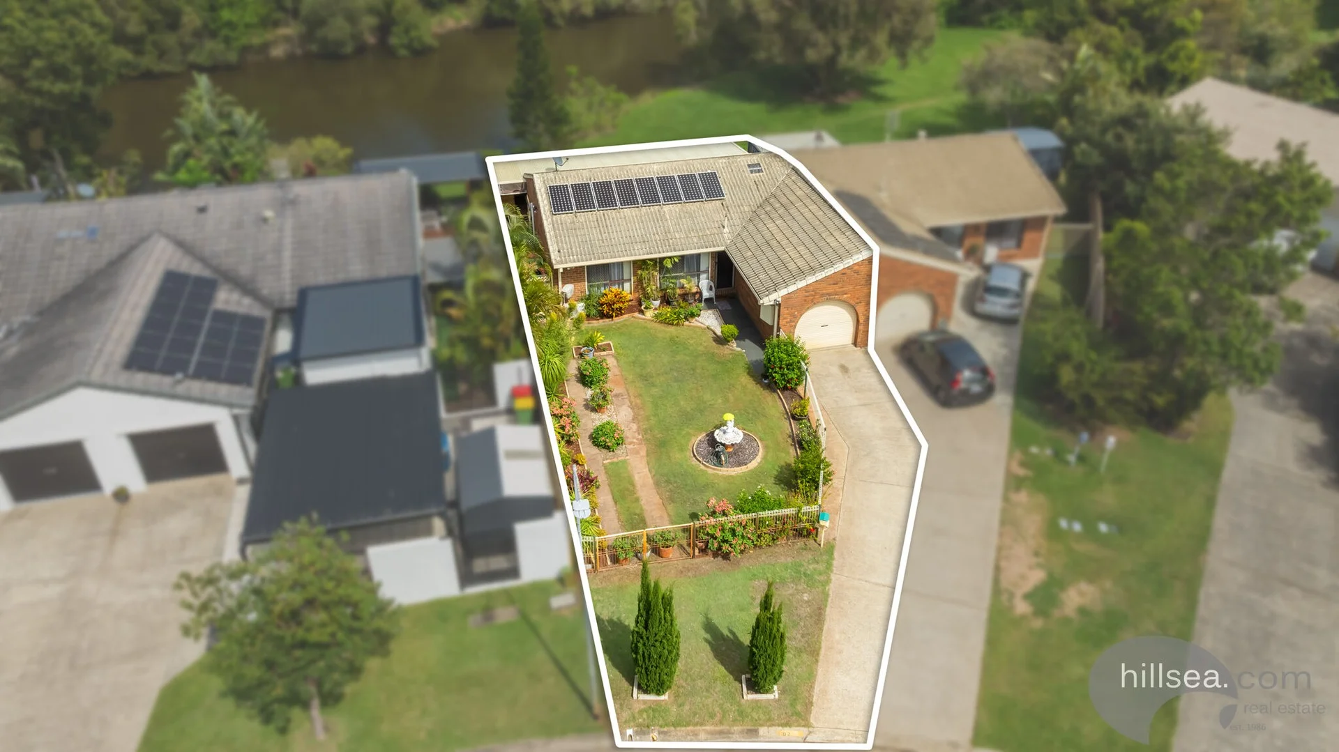 2/92 Kangaroo Avenue, Coombabah QLD 4216