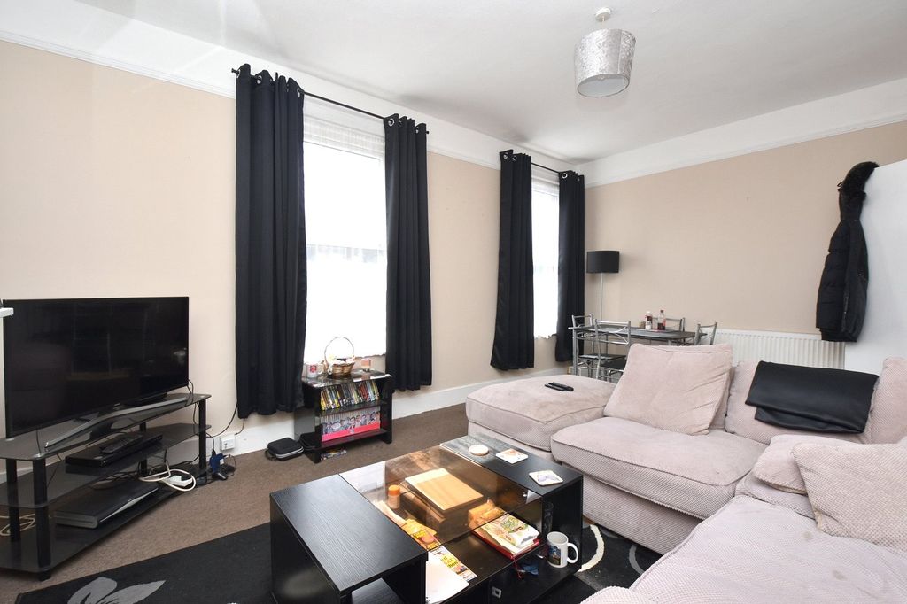 Additional image 2 of 2 bed flat for saleRussell Road, Felixstowe, Suffolk IP11
