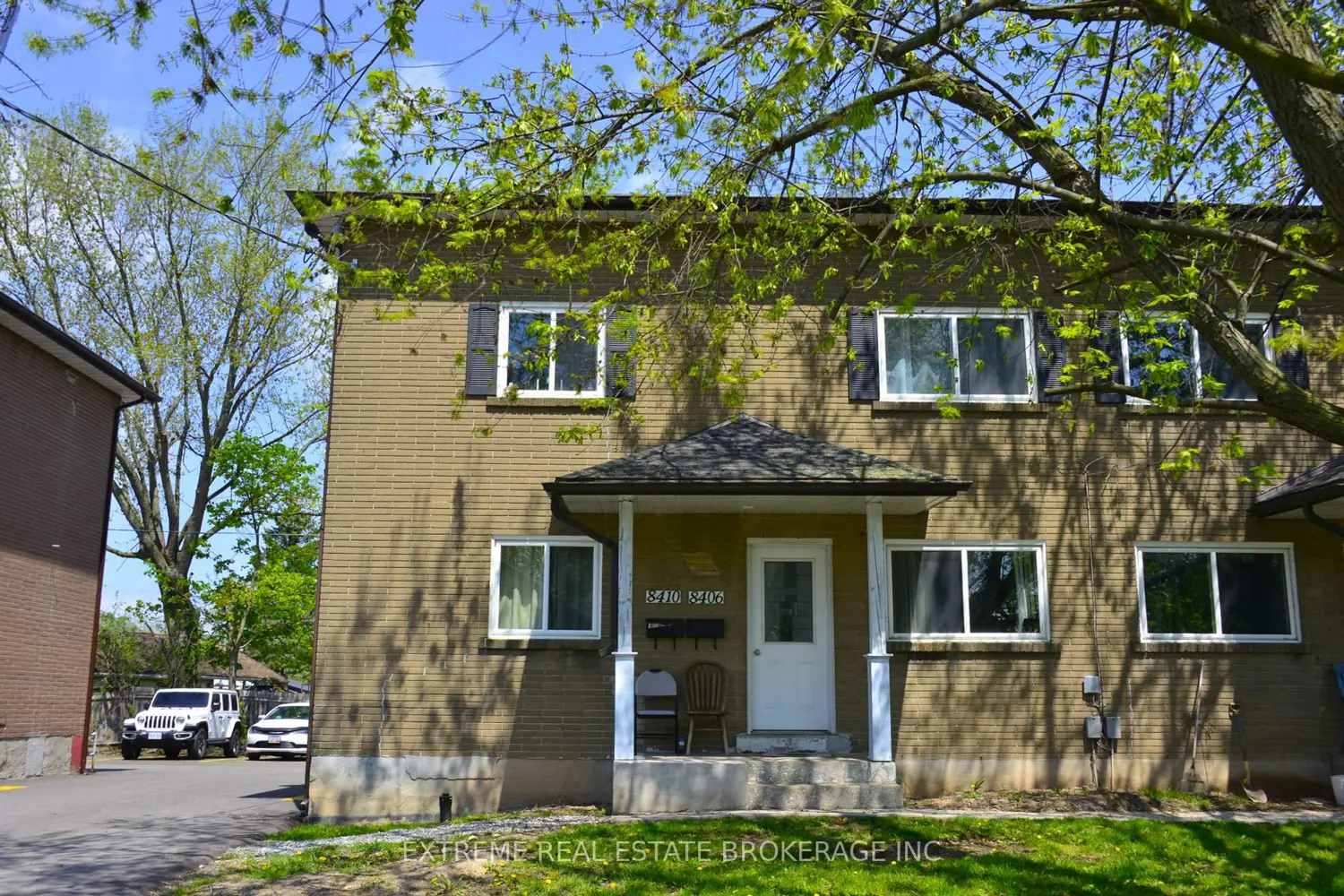 8406 Willoughby Drive photo 3