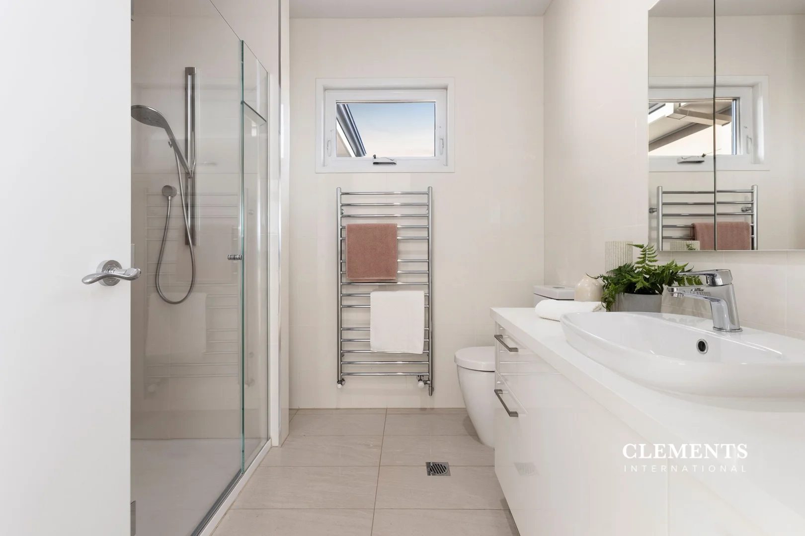 Additional image 12 of 25A Rangeview Grove, Balwyn North VIC 3104