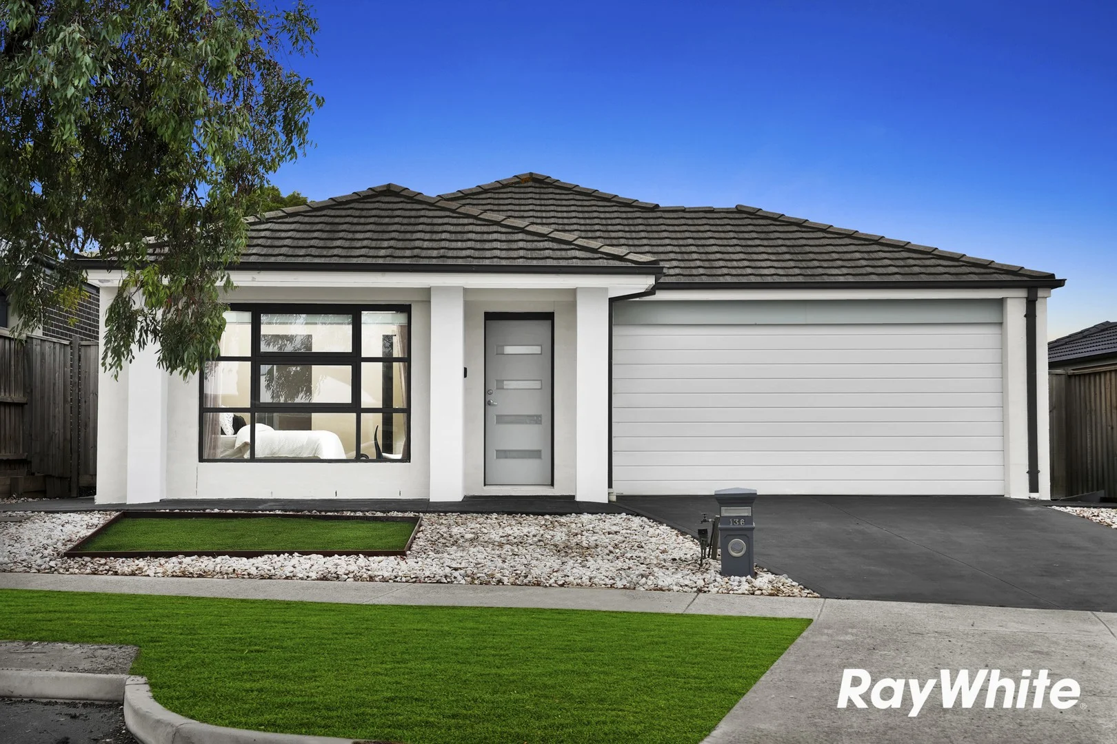 136 Eminence Boulevard, Doreen VIC 3754
