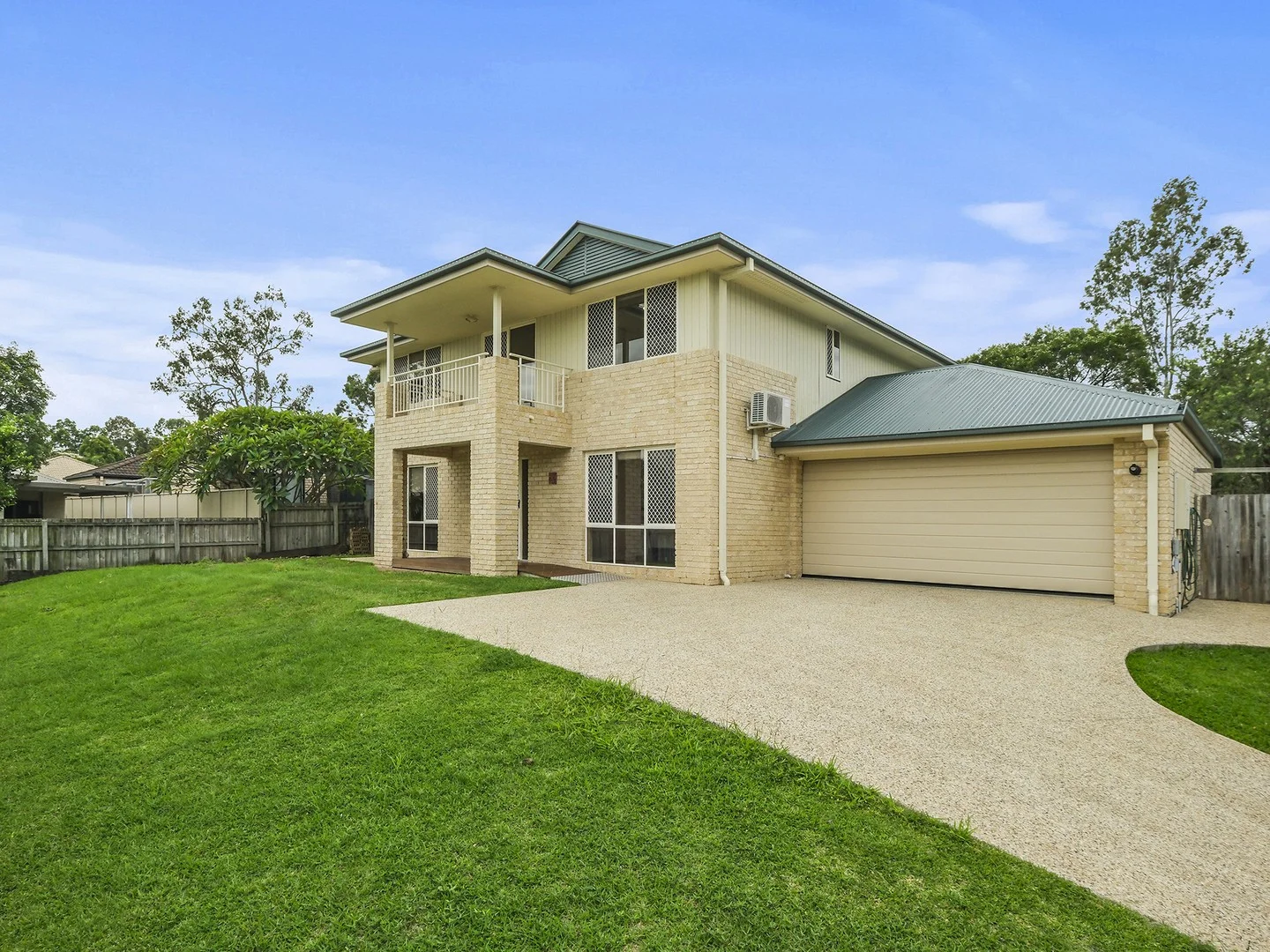 10 Dandenong St, Forest Lake QLD 4078