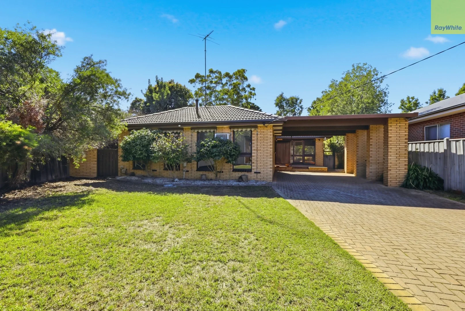 2 Manly Court, Bacchus Marsh VIC 3340