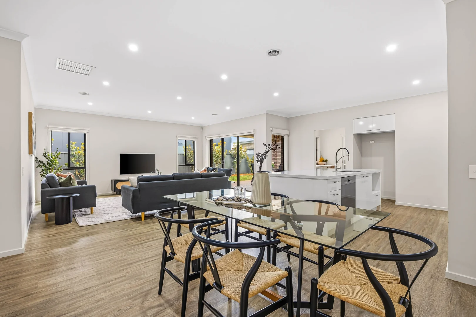 32 Shortridge Drive, Lucas VIC 3350 photo 3