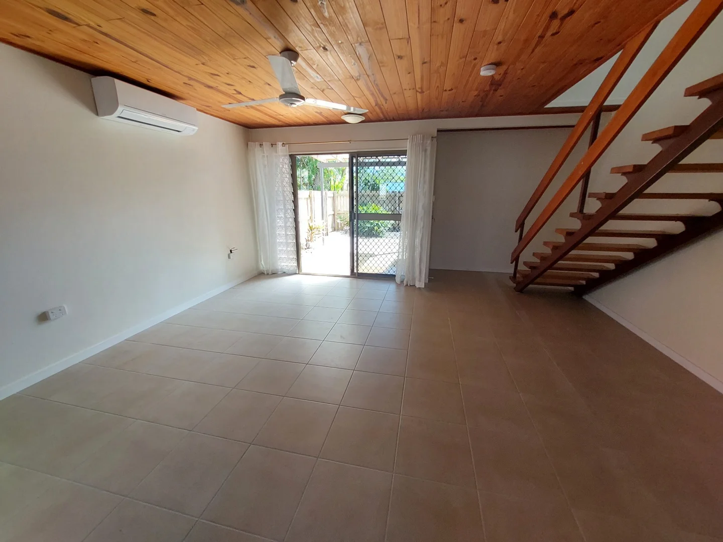 Additional image 6 of 4/24-26 Mimosa Street, Holloways Beach QLD 4878