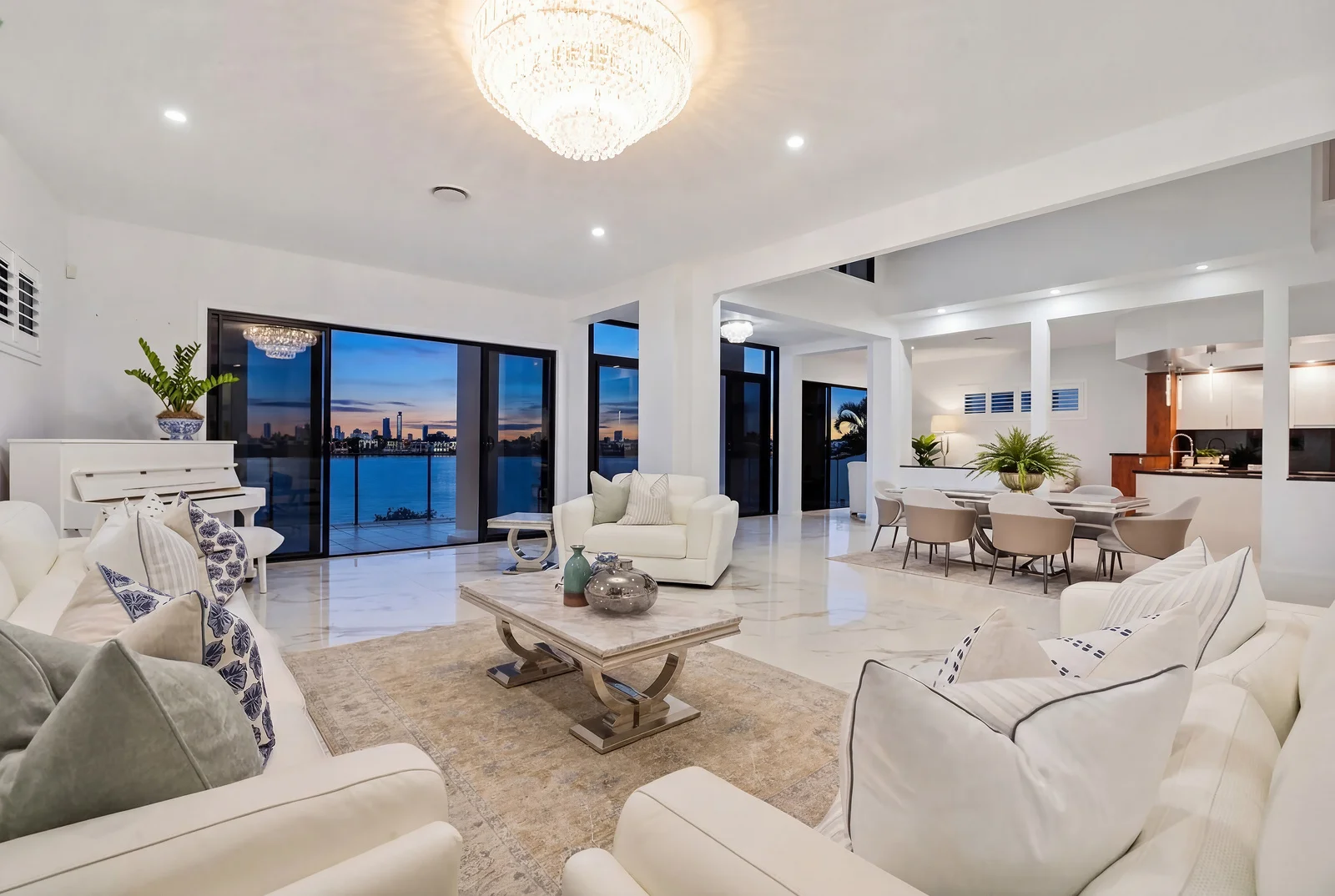 Additional image 8 of 74 Sir Bruce Small Boulevard, Benowa Waters QLD 4217