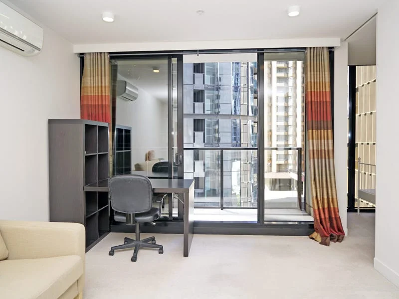 813/33 Mackenzie Street, Melbourne VIC 3000